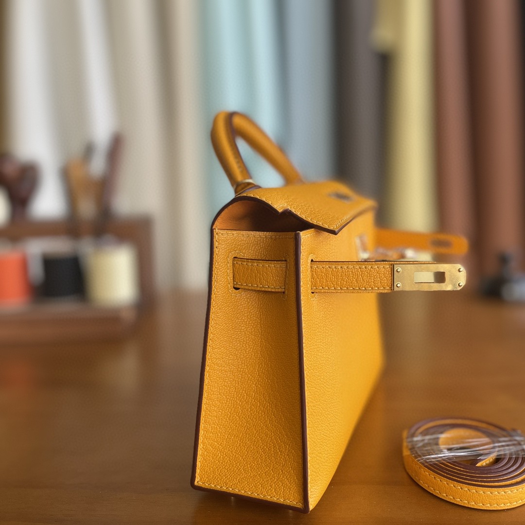Hermès（爱马仕）mini kelly 迷你凯莉 山羊皮 9v 太阳黄 金扣 19cm