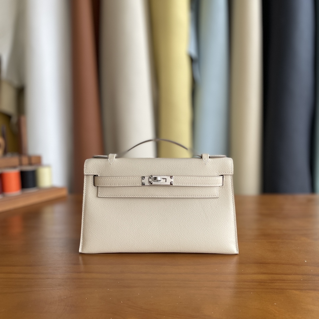 Hermès（爱马仕）mini kelly Pochette Epsom 奶昔白 银扣 22cm