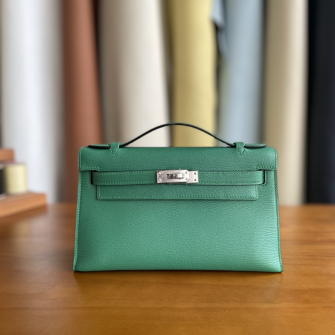 Hermès（爱马仕）mini kelly Pochette 山羊皮 u4 丝绒绿 银扣 22cm