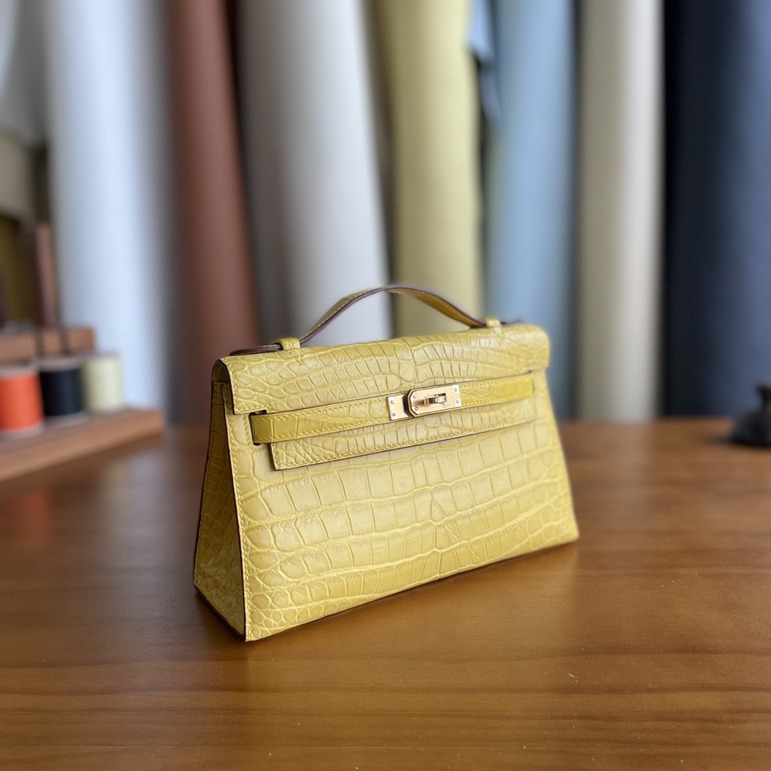 Hermès（爱马仕）mini kelly 迷你凯莉 雾面 尼罗鳄 m9 金盏花黄 金扣 22cm
