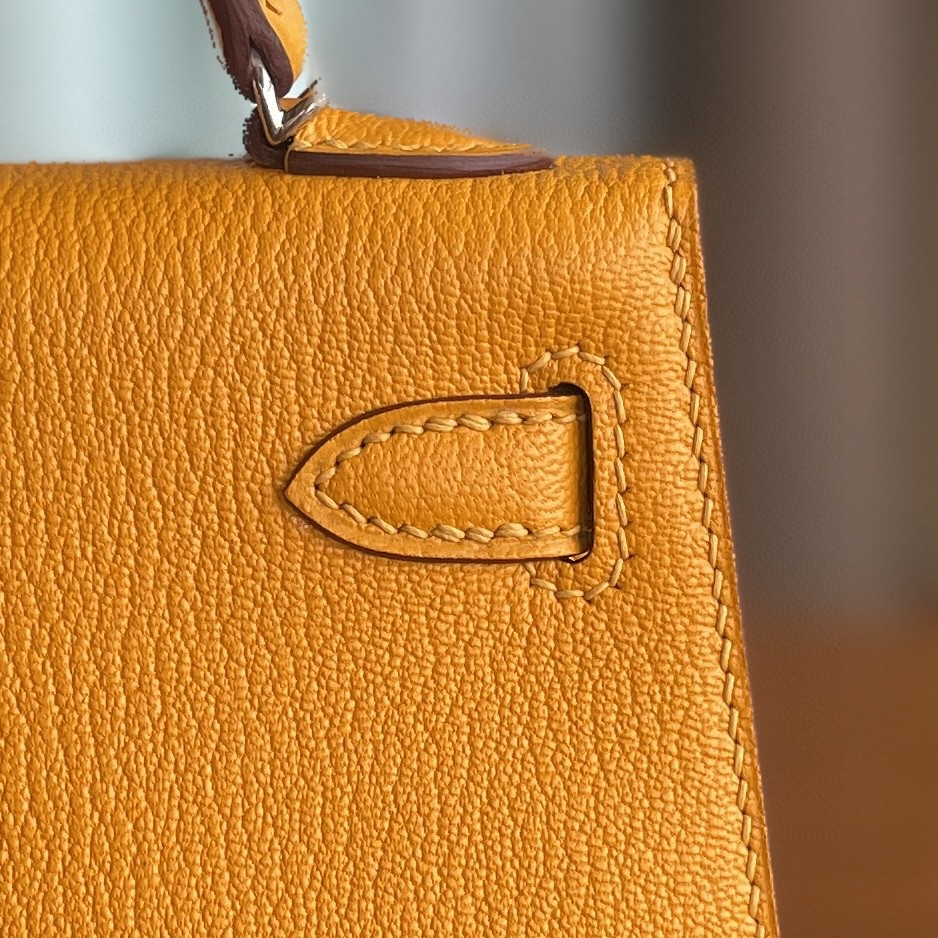 Hermès（爱马仕）mini kelly 迷你凯莉 山羊皮 9v 太阳黄 银扣 19cm