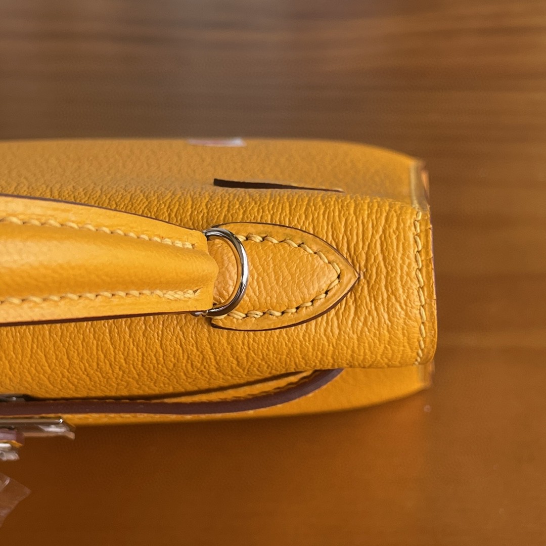 Hermès（爱马仕）mini kelly 迷你凯莉 山羊皮 9v 太阳黄 银扣 19cm