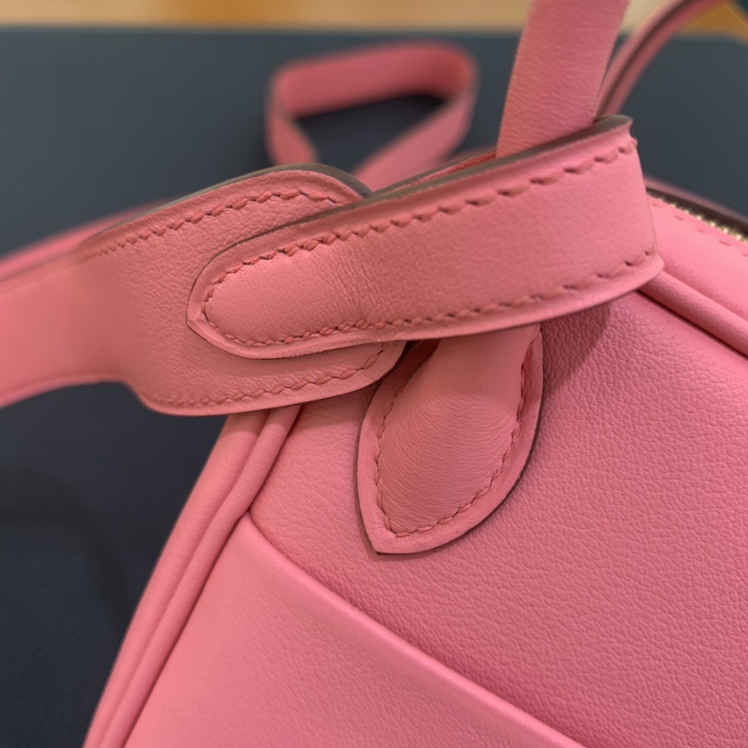 Hermès（爱马仕）Mini lindy 迷你琳迪包 Swift K4 夏日粉 金扣 20cm