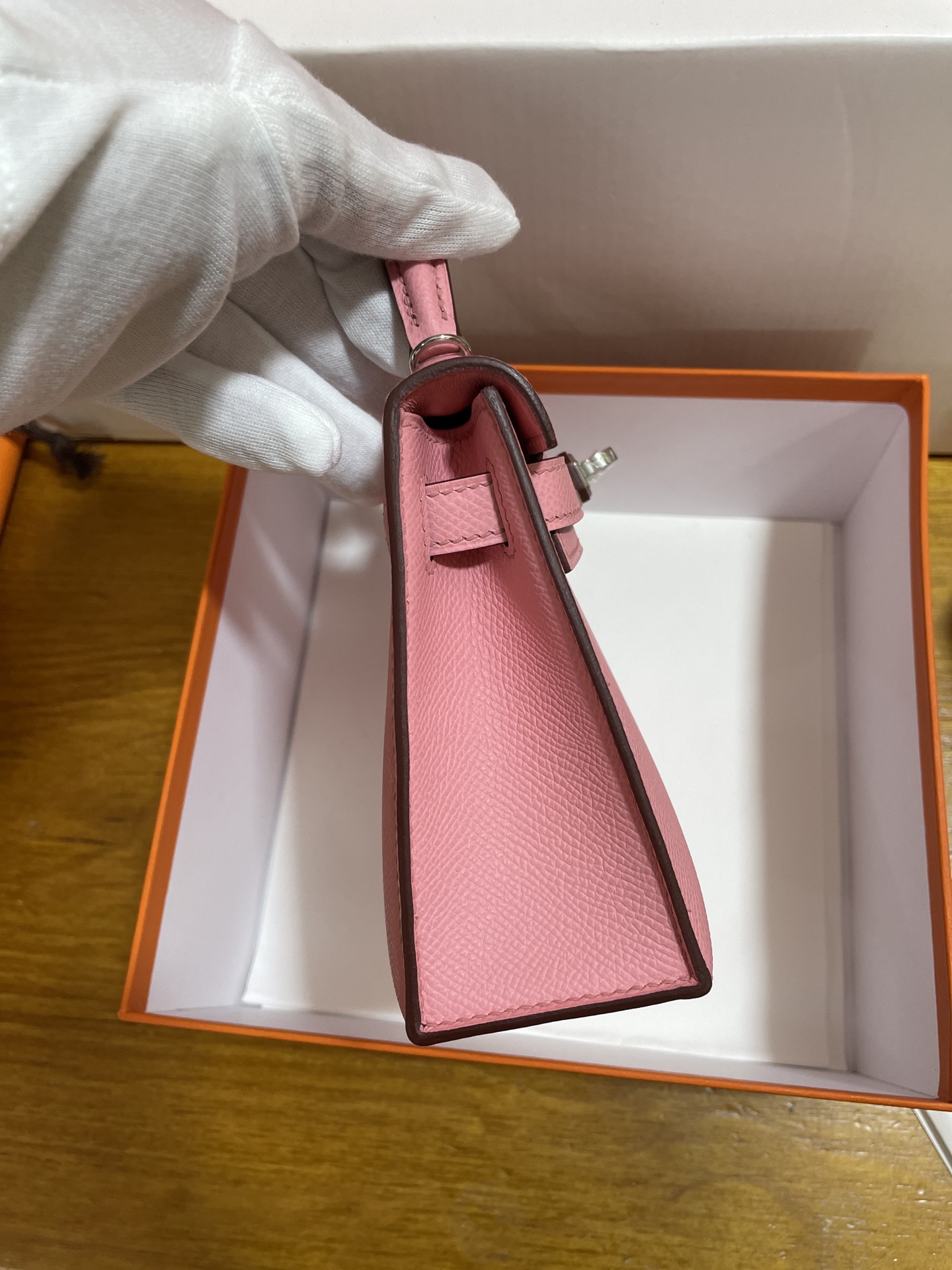 Hermès（爱马仕）mini Kelly 迷你凯莉 Epsom 奶昔粉 银扣 19cm