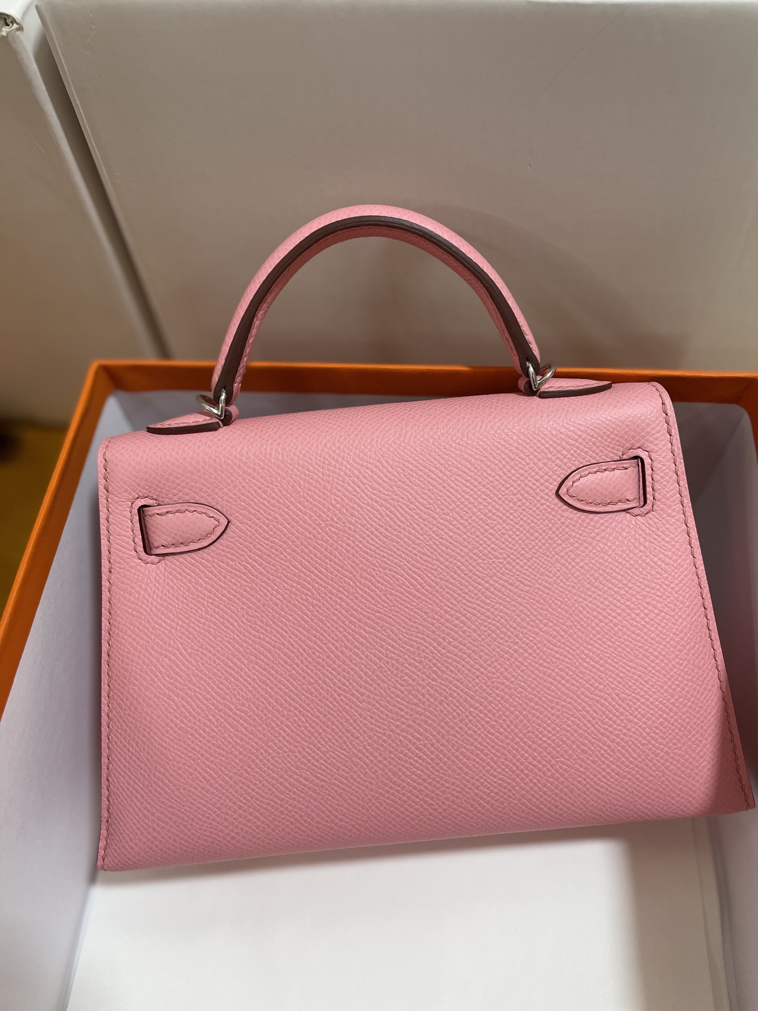Hermès（爱马仕）mini Kelly 迷你凯莉 Epsom 奶昔粉 银扣 19cm