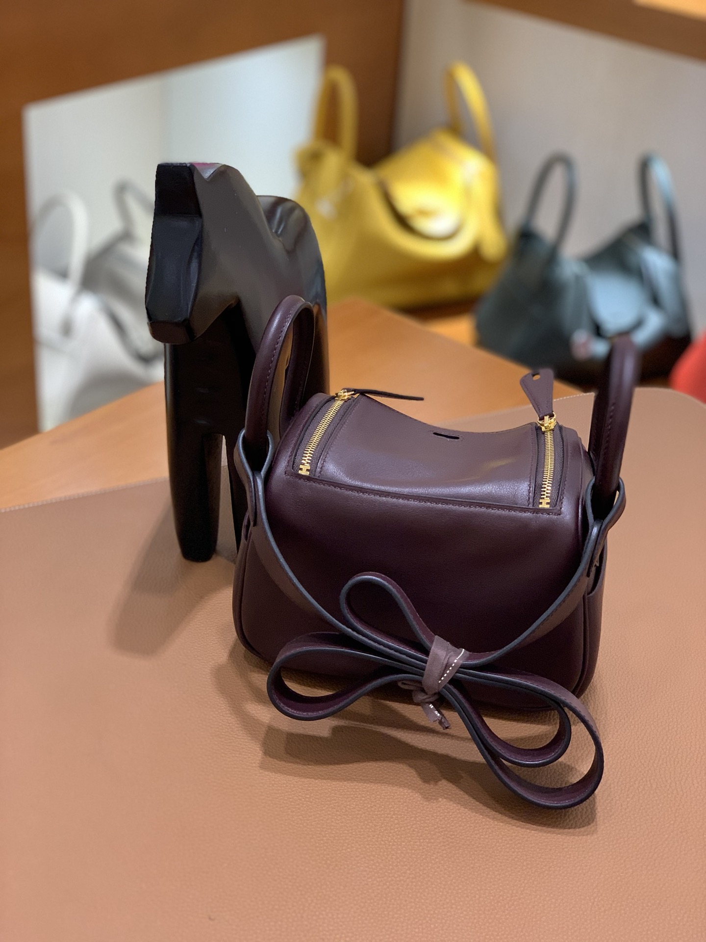 Hermès（爱马仕）Mini lindy 迷你琳迪包 Swift 马鞍红 金扣 20cm