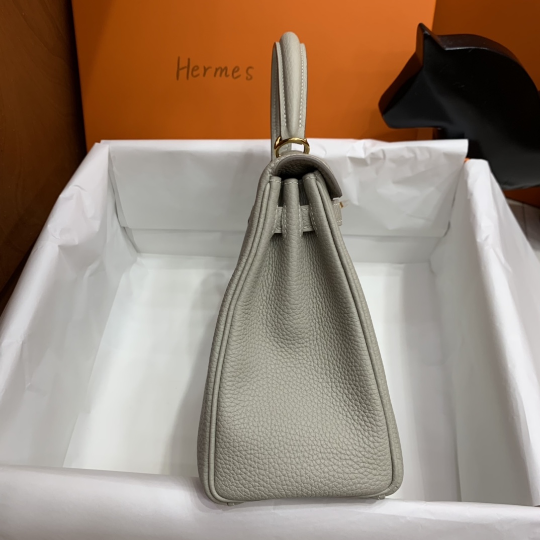 Hermès（爱马仕）Kelly 凯莉包 Togo 珍珠灰 金扣 25cm