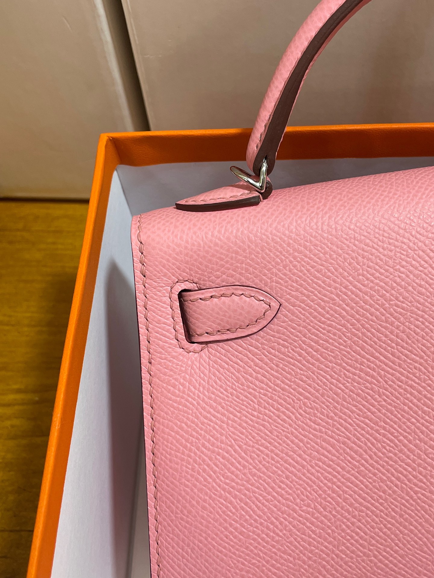 Hermès（爱马仕）mini Kelly 迷你凯莉 Epsom 奶昔粉 银扣 19cm
