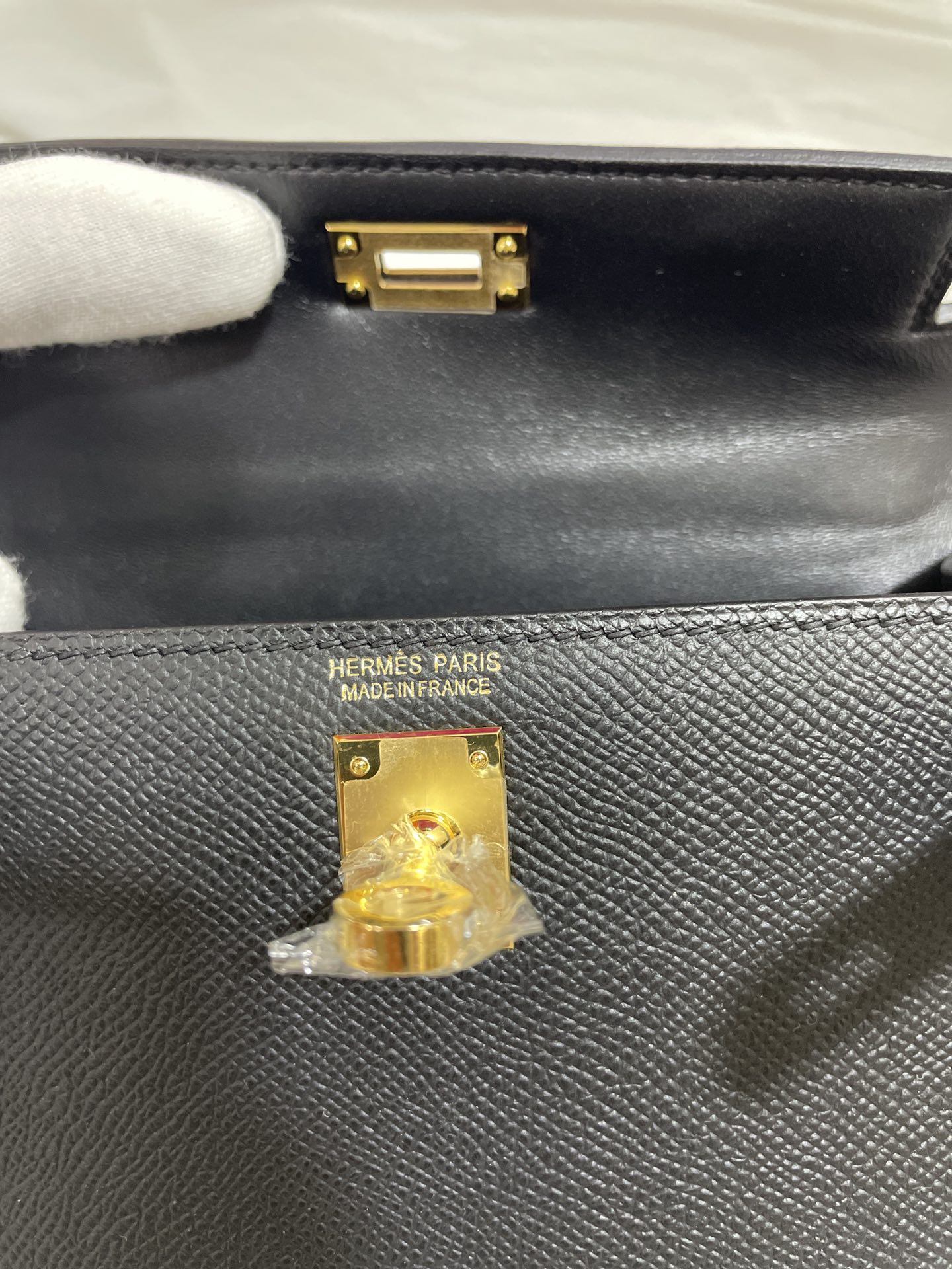 Hermès（爱马仕）mini Kelly 迷你凯莉 Epsom 黑色 金扣 19cm