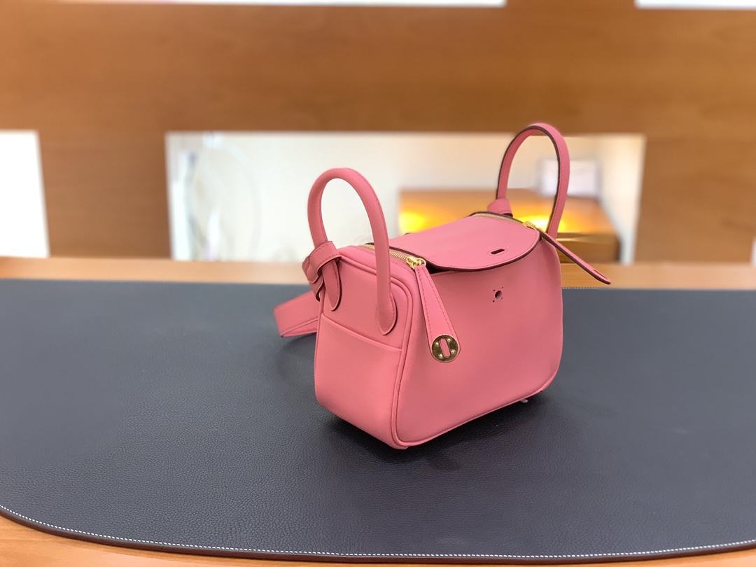 Hermès（爱马仕）Mini lindy 迷你琳迪包 Swift K4 夏日粉 金扣 20cm