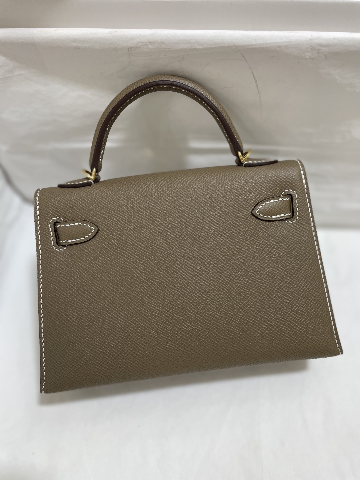 Hermès（爱马仕）mini Kelly 迷你凯莉 Epsom 大象灰 金扣 19cm