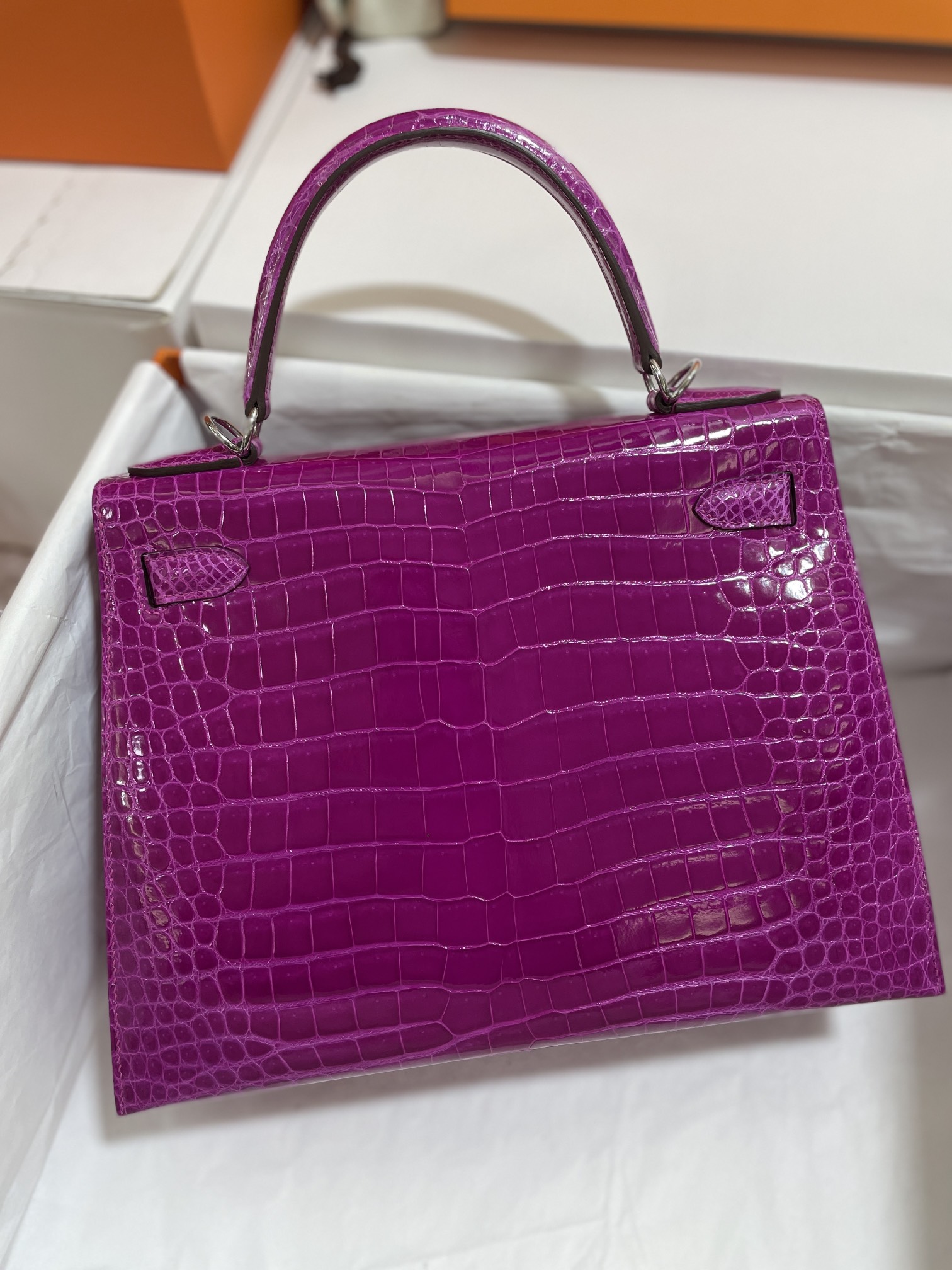 Hermès（爱马仕）Kelly 凯莉包 野生湾鳄 天方夜谭紫 银扣 28cm