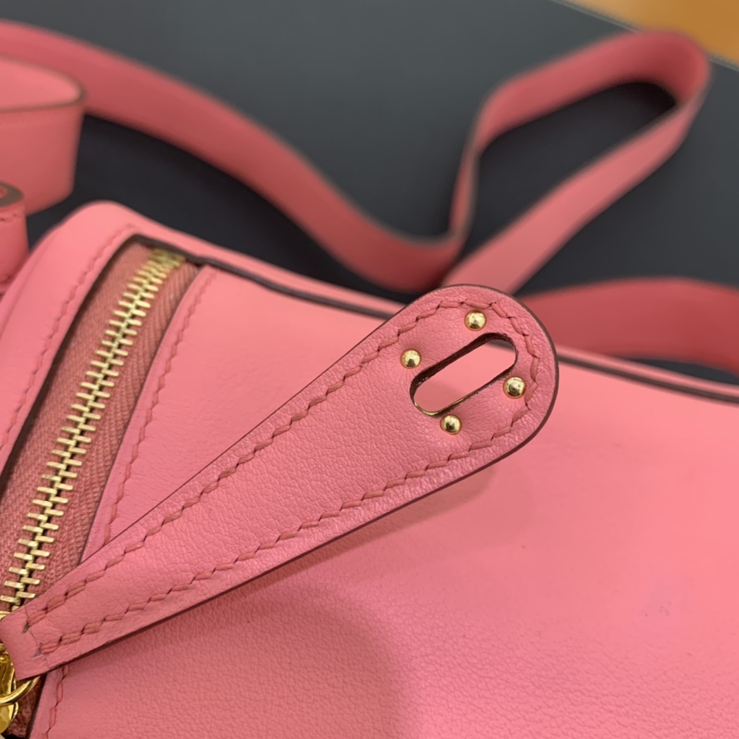 Hermès（爱马仕）Mini lindy 迷你琳迪包 Swift K4 夏日粉 金扣 20cm
