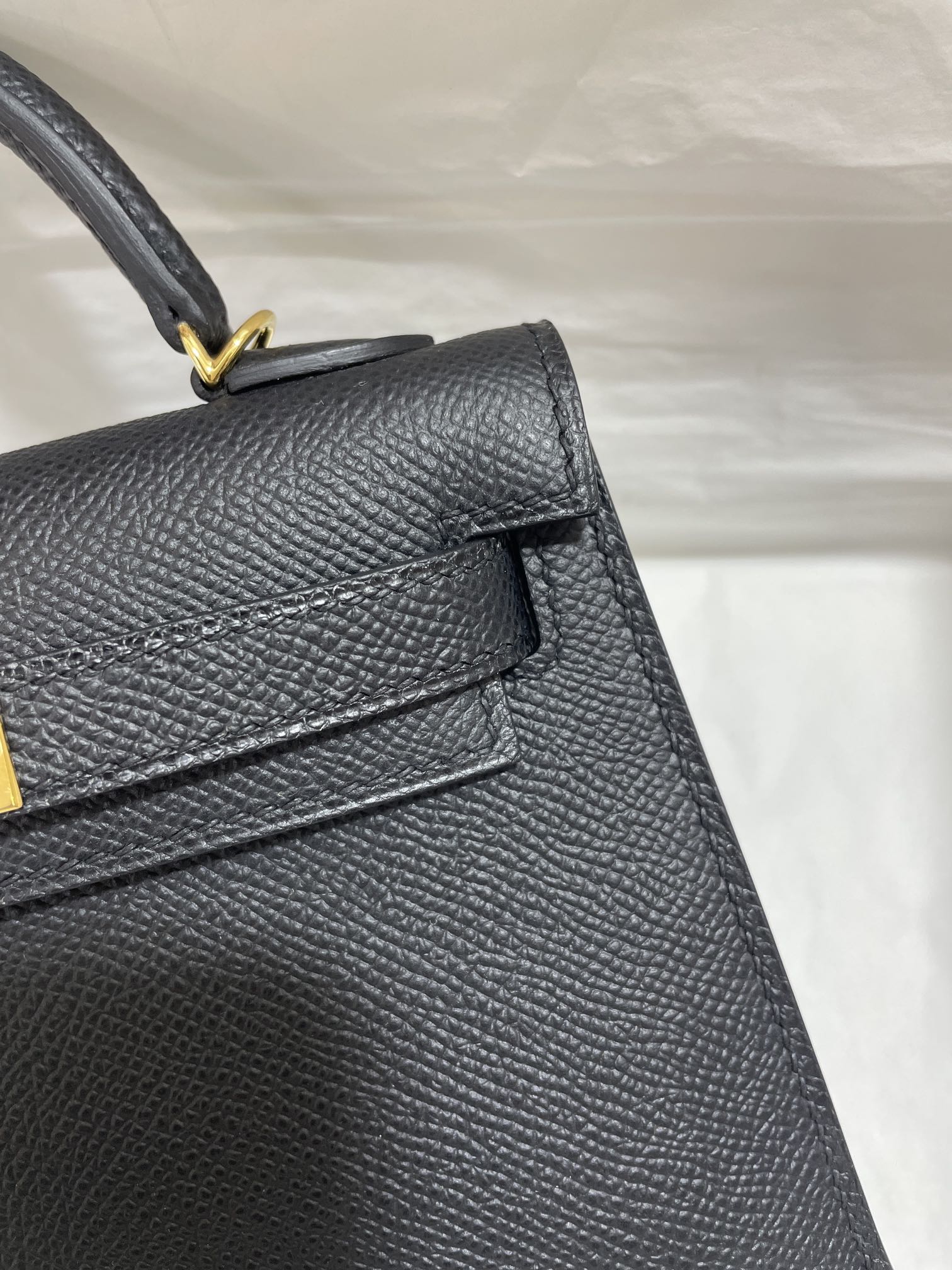Hermès（爱马仕）mini Kelly 迷你凯莉 Epsom 黑色 金扣 19cm