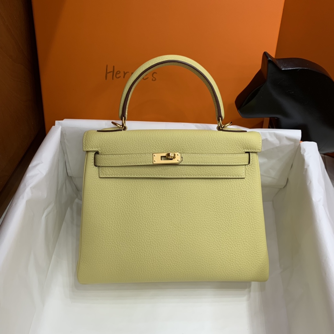 Hermès（爱马仕）Kelly 凯莉包 Togo 小鸡黄 金扣 25cm