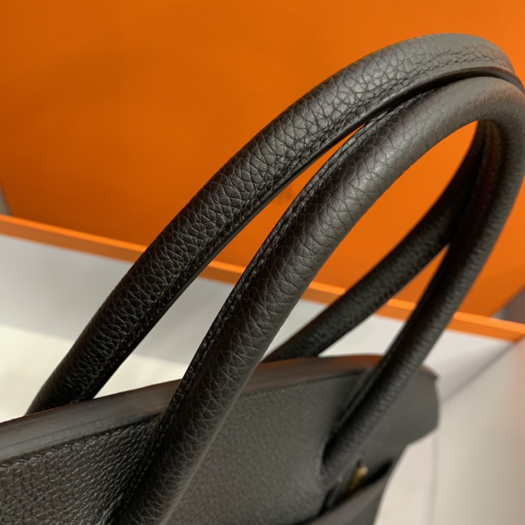Hermès（爱马仕）Birkin 铂金包 Togo 黑色 金扣 30cm
