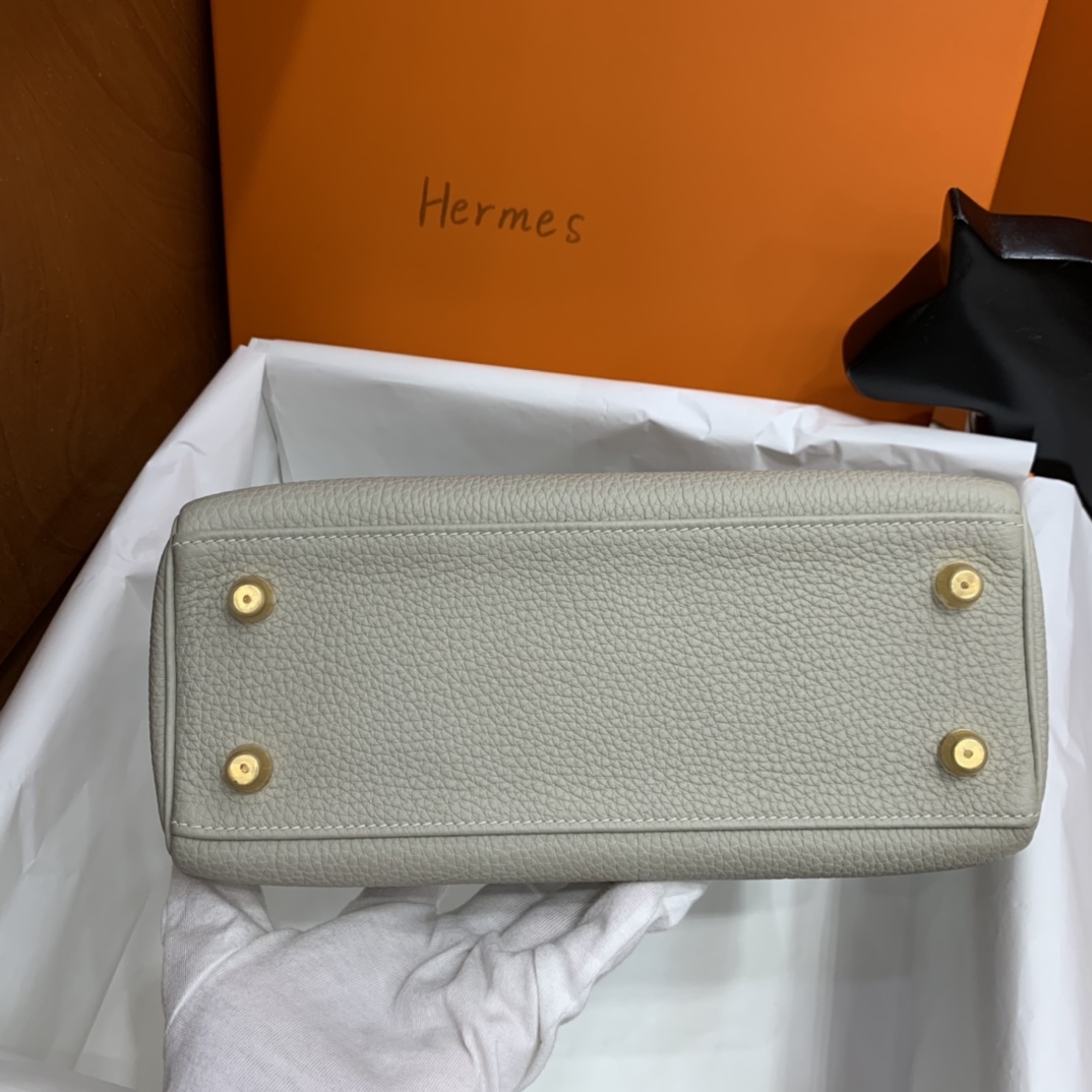 Hermès（爱马仕）Kelly 凯莉包 Togo 珍珠灰 金扣 25cm