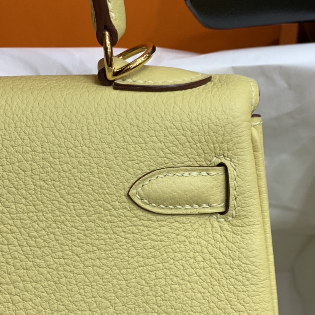Hermès（爱马仕）Kelly 凯莉包 Togo 小鸡黄 金扣 25cm