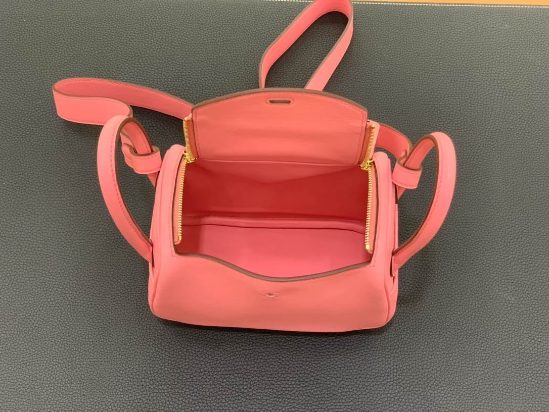 Hermès（爱马仕）Mini lindy 迷你琳迪包 Swift K4 夏日粉 金扣 20cm