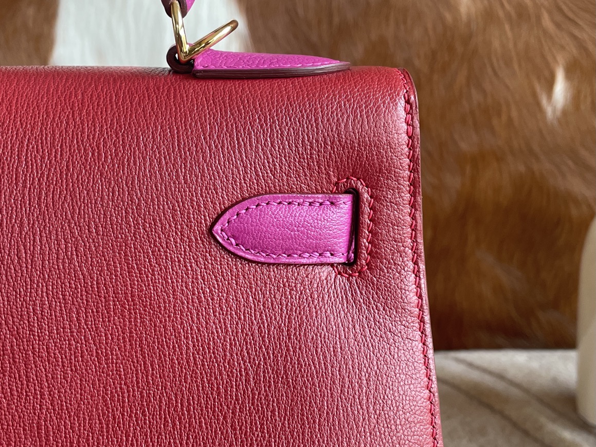 Hermès（爱马仕）Kelly 凯莉包 Chevre 山羊皮 Q5 国旗红 拼 L3 玫瑰紫 金扣 28cm