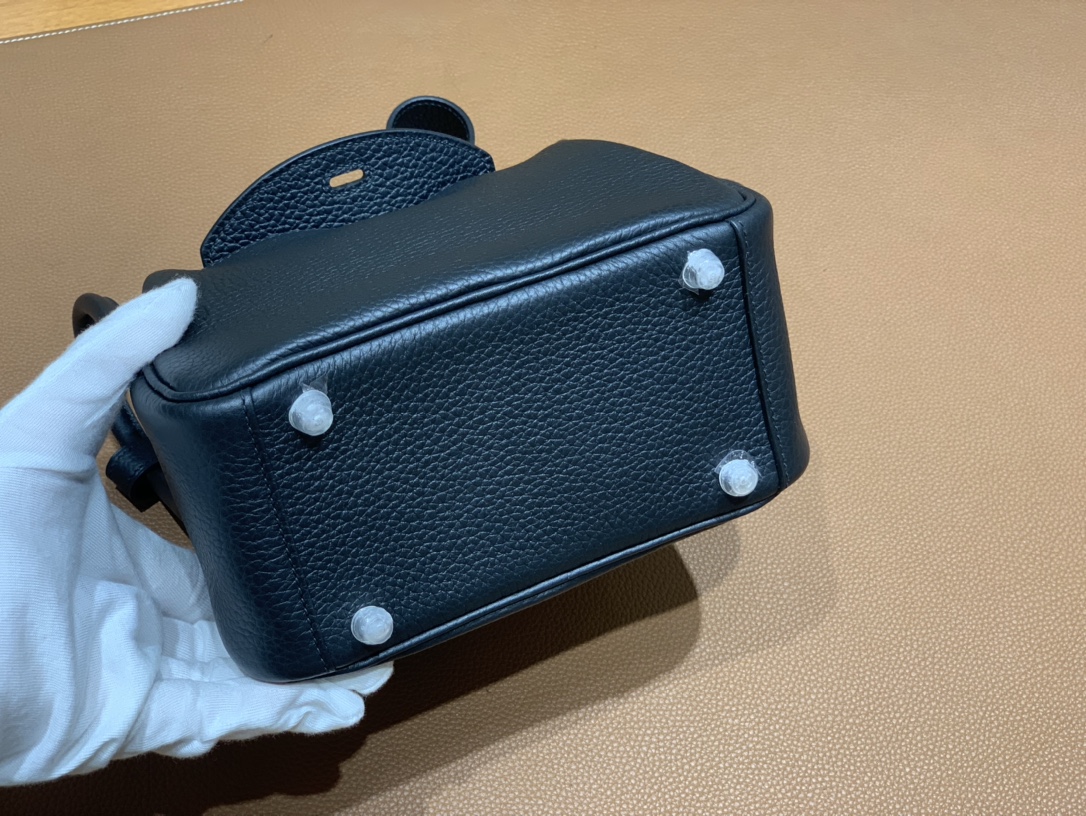 Hermès（爱马仕）Mini lindy 迷你琳迪包 TC皮 黑色 银扣 20cm