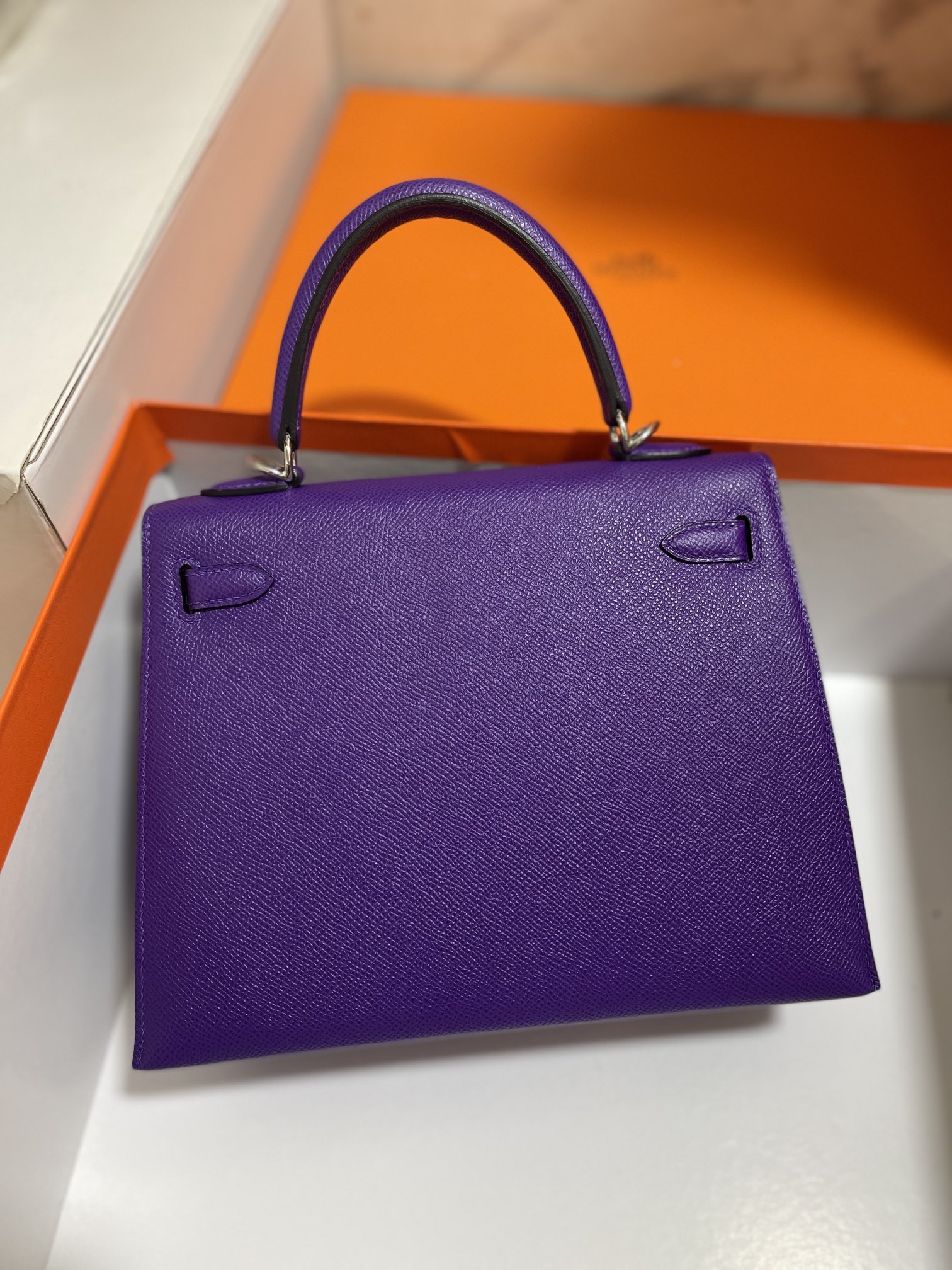 Hermès（爱马仕）Kelly 凯莉包 Epsom 梦幻紫 银扣 25cm
