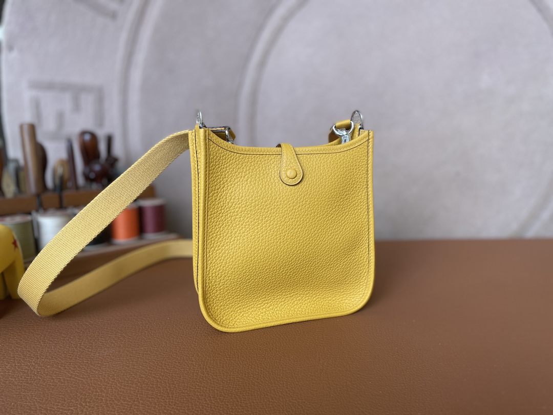 Hermès（爱马仕）Evelyne 伊芙琳 TC 9D 琥珀黄 银扣 16cm