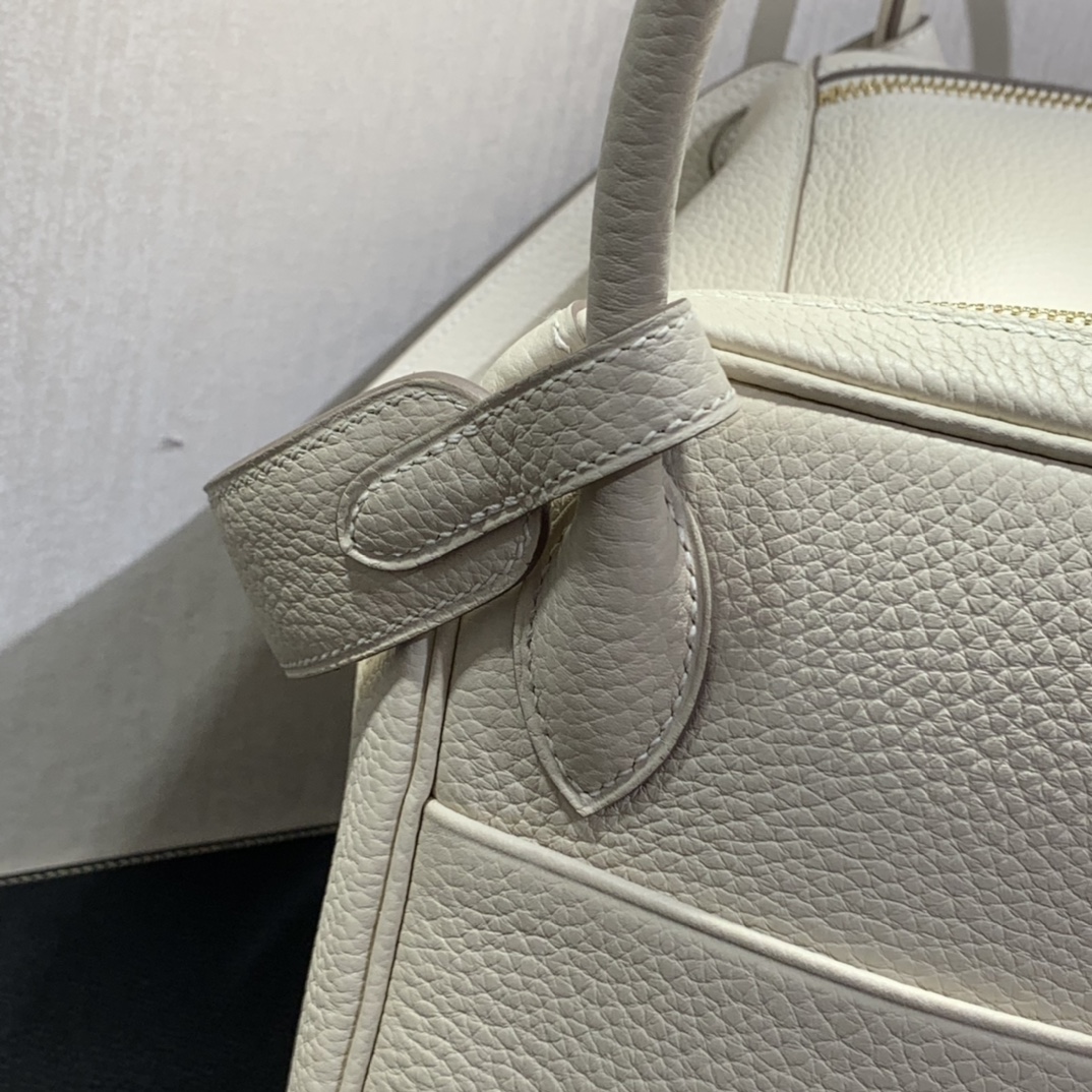 Hermès（爱马仕）Lindy 琳迪包 TC 奶昔白 金扣 30cm