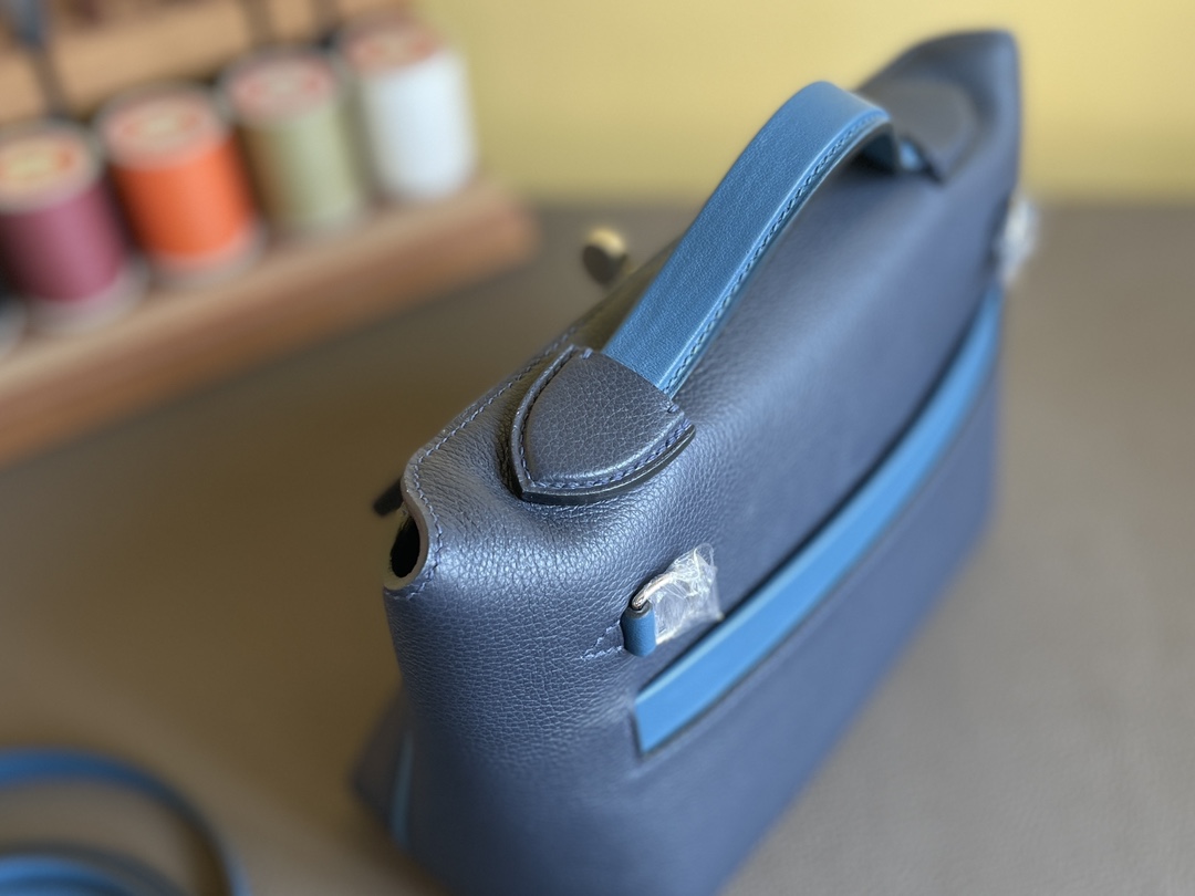 Hermès（爱马仕）Mini kelly 2424 evercolor 午夜蓝 拼 海军蓝 银扣 21cm