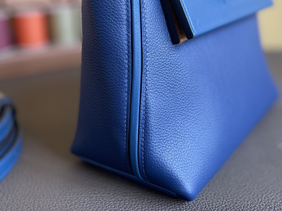 Hermès（爱马仕）Mini kelly 2424 evercolor 海军蓝 银扣 21cm