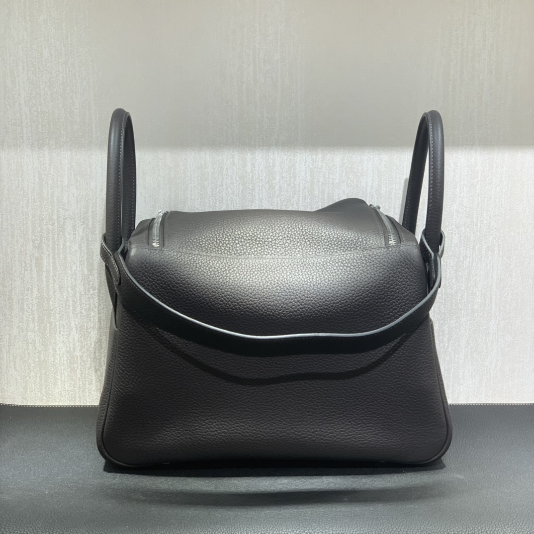 Hermès（爱马仕）Lindy 琳迪包 TC 乌木色 银扣 30cm