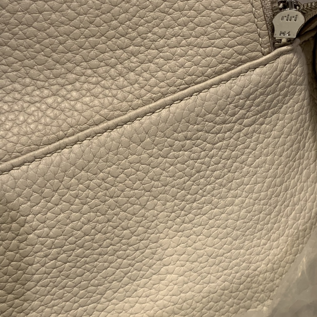 Hermès（爱马仕）Lindy 琳迪包 TC 珍珠灰 银扣 26cm