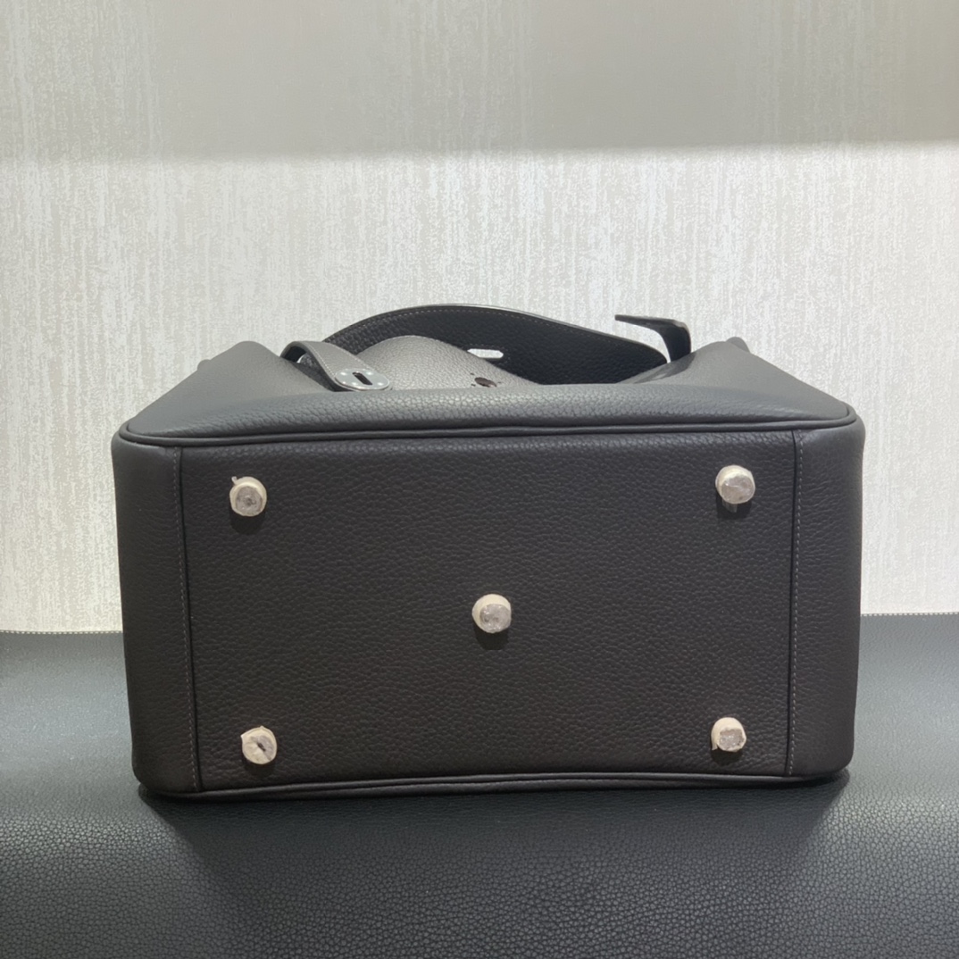 Hermès（爱马仕）Lindy 琳迪包 TC 乌木色 银扣 30cm