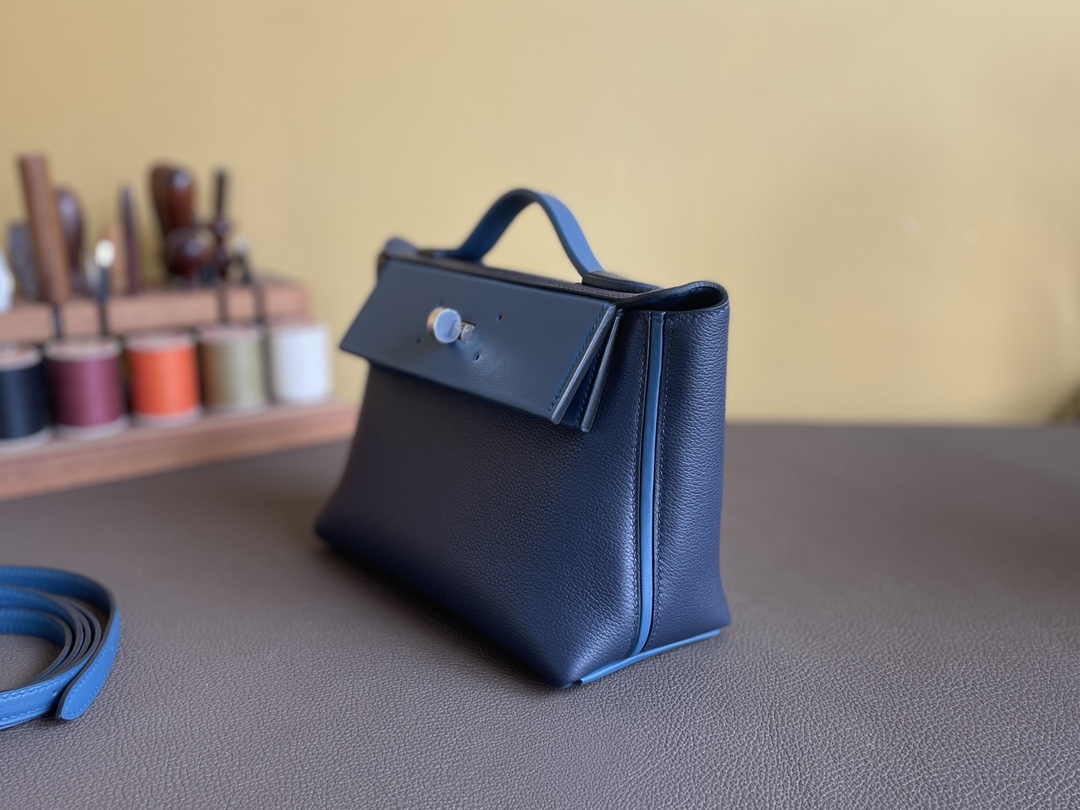 Hermès（爱马仕）Mini kelly 2424 evercolor 午夜蓝 拼 海军蓝 银扣 21cm