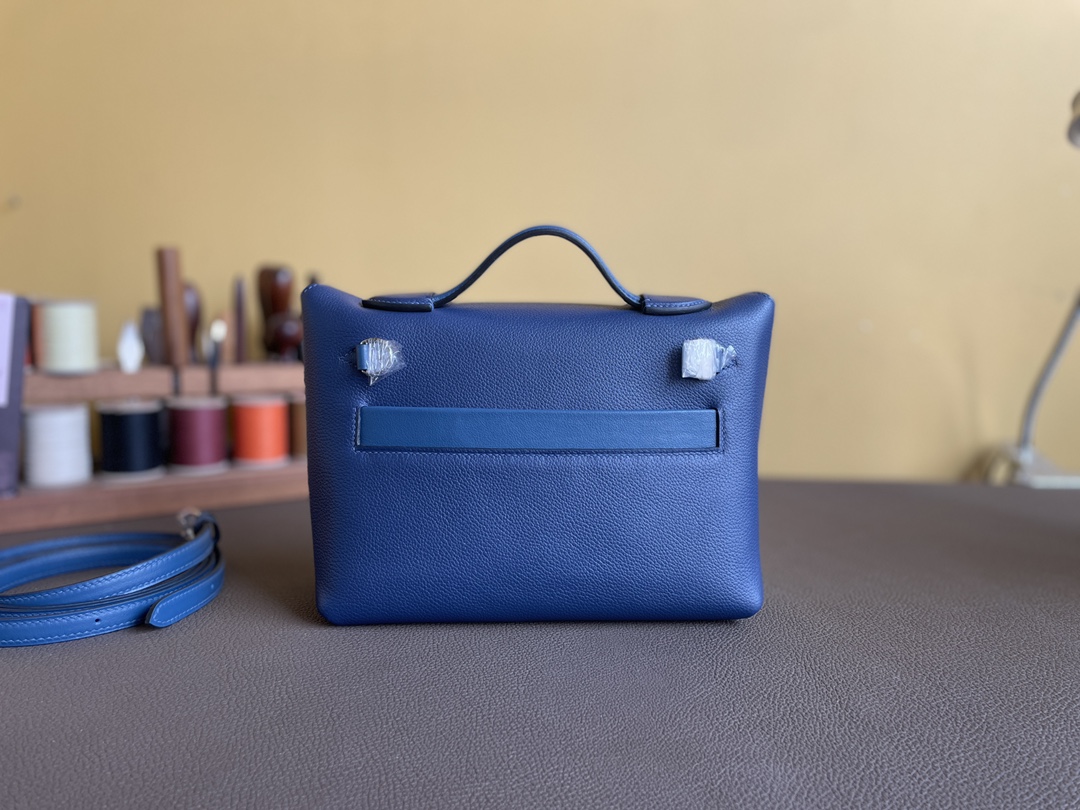 Hermès（爱马仕）Mini kelly 2424 evercolor 海军蓝 银扣 21cm