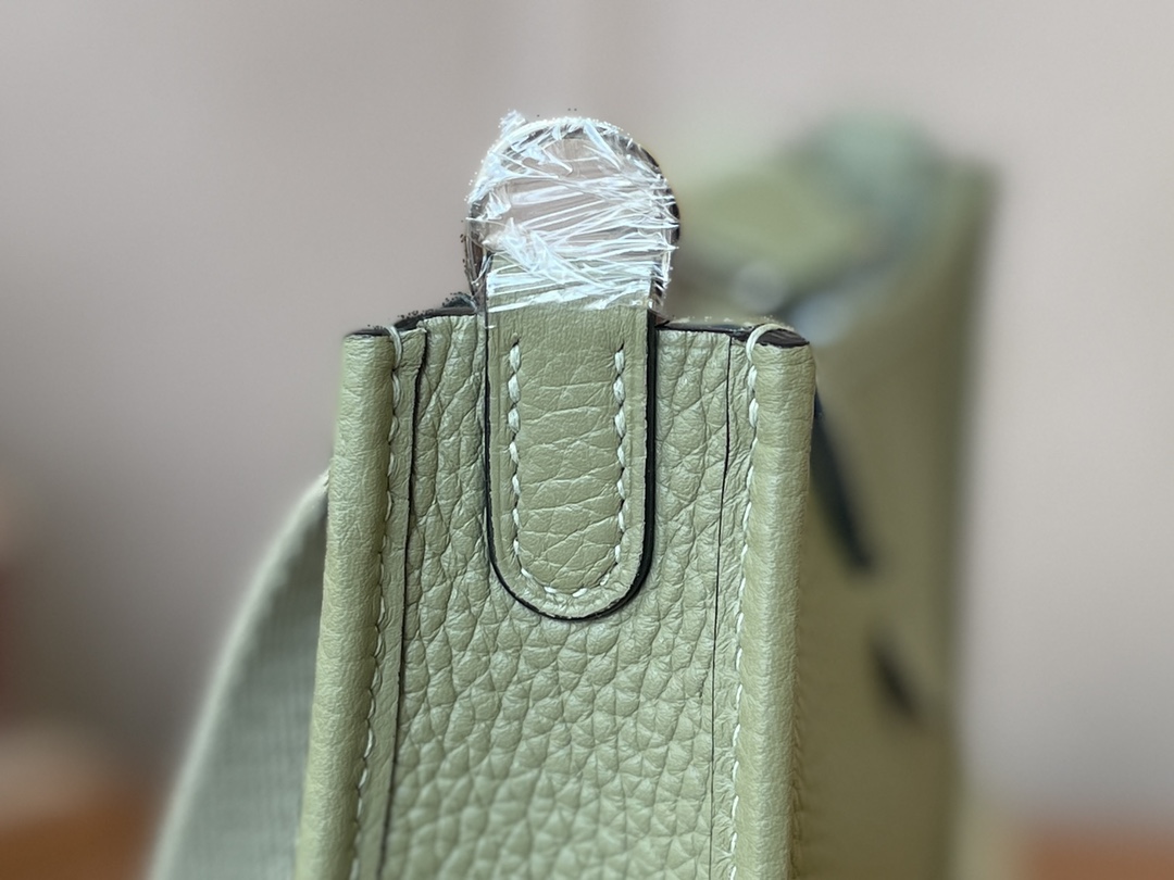 Hermès（爱马仕）Evelyne 伊芙琳 TC Q1 鼠尾草绿 银扣 16cm