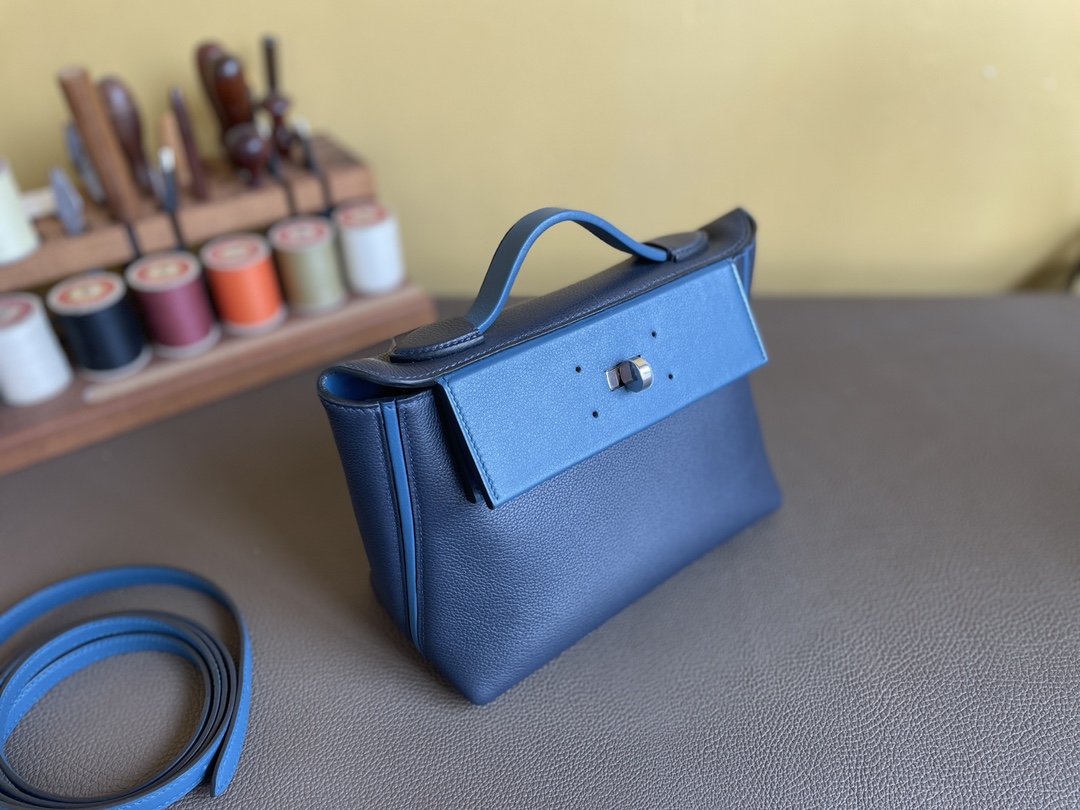 Hermès（爱马仕）Mini kelly 2424 evercolor 午夜蓝 拼 海军蓝 银扣 21cm