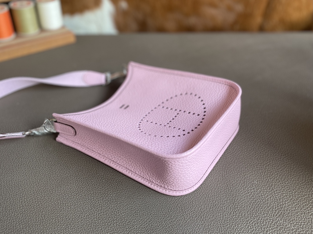 Hermès（爱马仕）Mini  Evelyne 伊芙琳 TC X9 锦葵紫 银扣 16cm