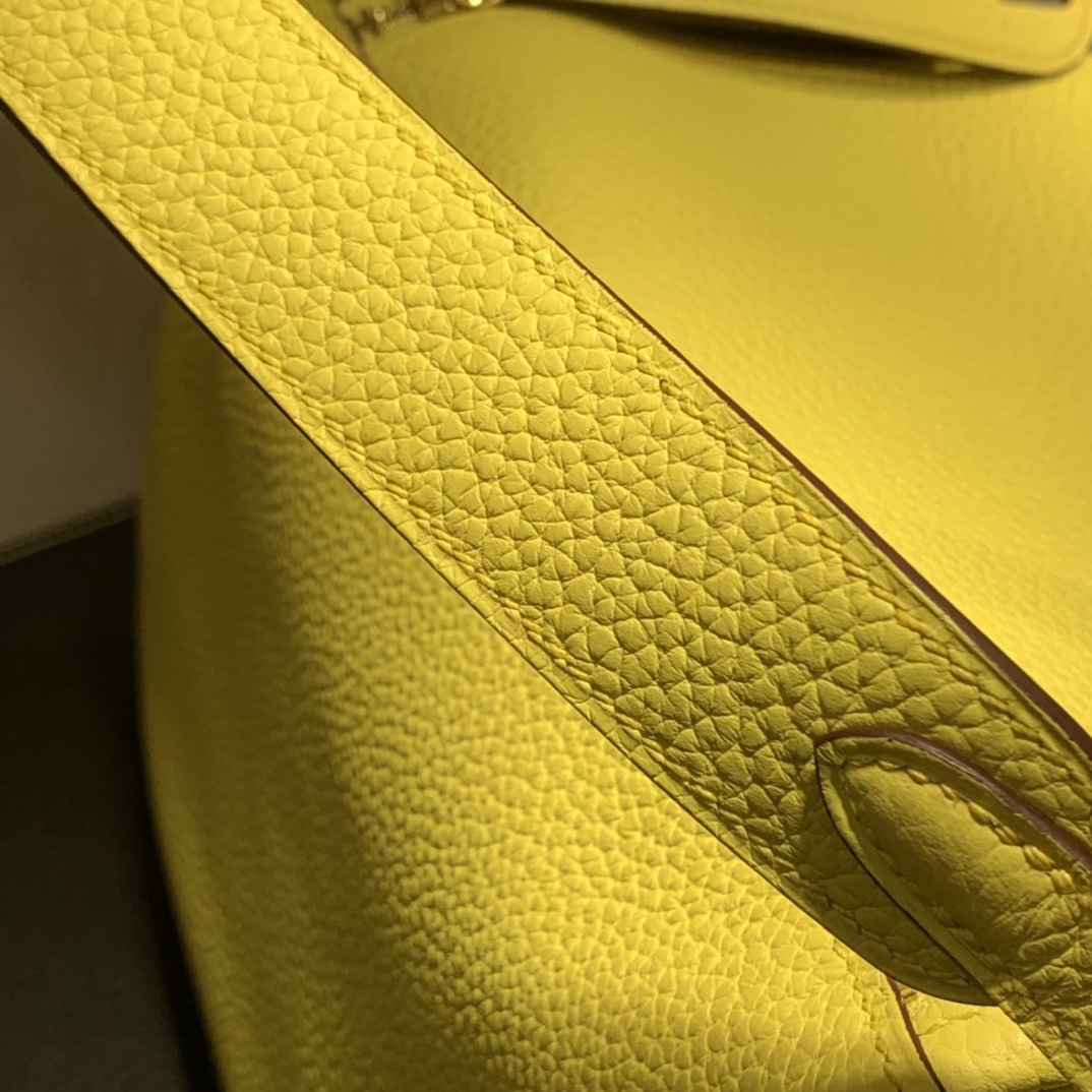 Hermès（爱马仕）Lindy 琳迪包 TC 柠檬黄 金扣 26cm