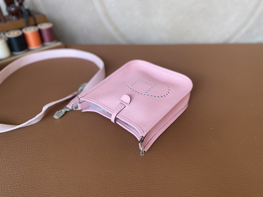 Hermès（爱马仕）Evelyne 伊芙琳 TC 3Q 新樱花粉 银扣 16cm
