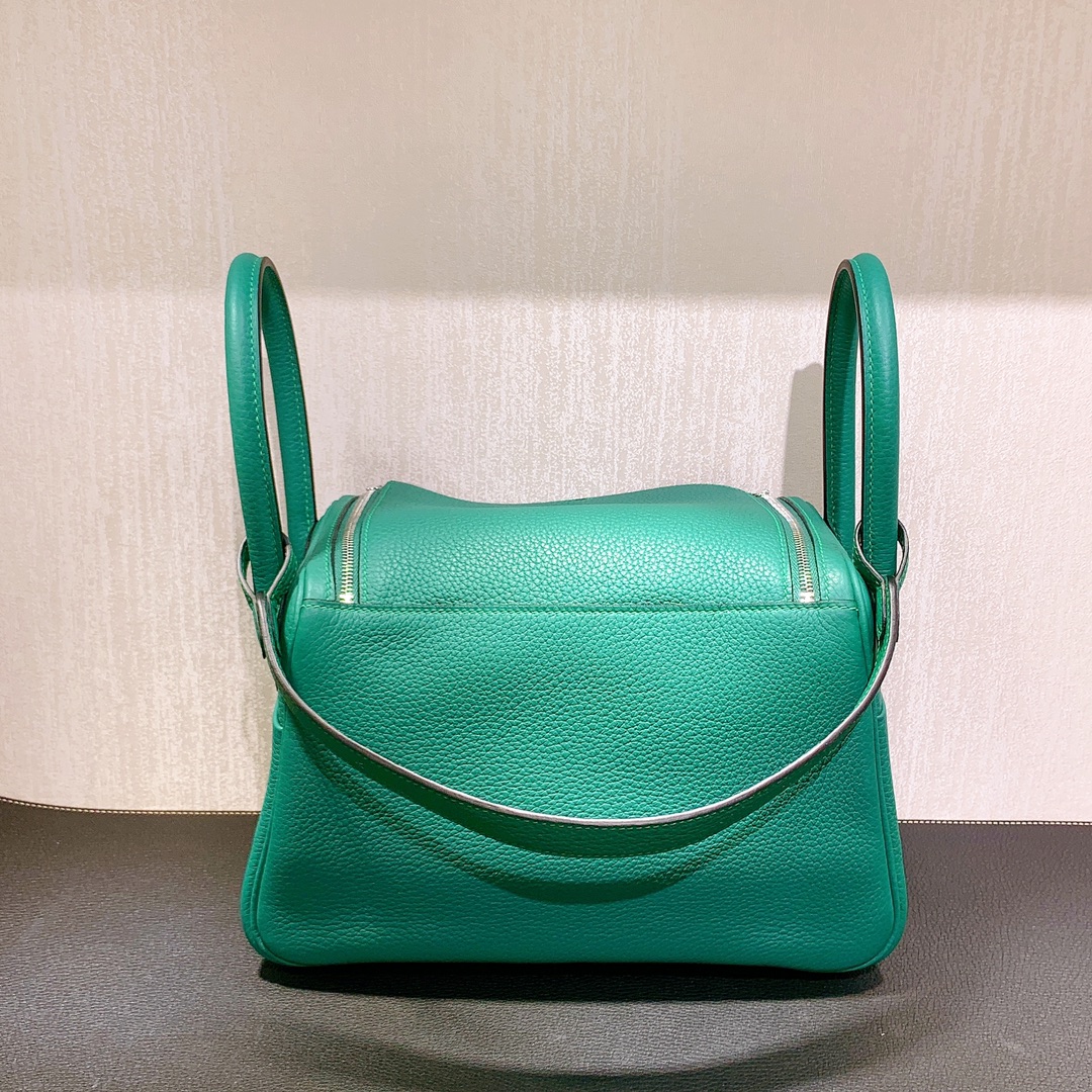 Hermès（爱马仕）Lindy 琳迪包 TC 丝绒绿 银扣 26cm