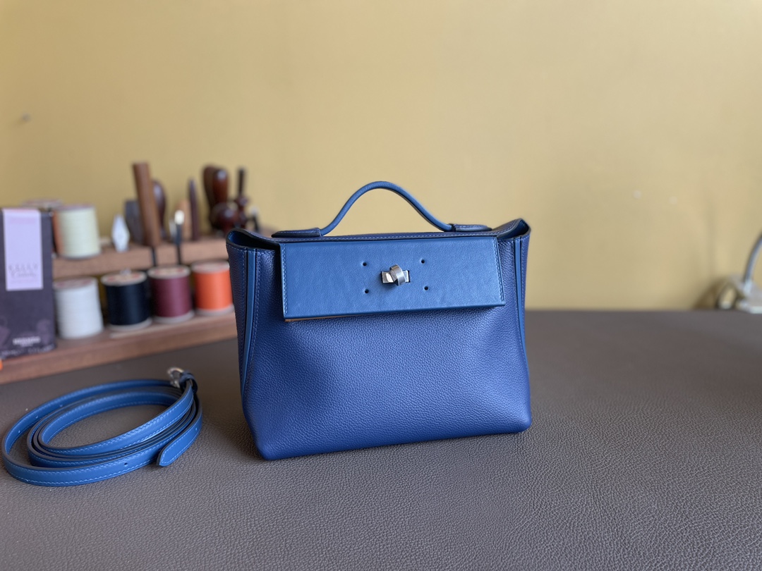 Hermès（爱马仕）Mini kelly 2424 evercolor 海军蓝 银扣 21cm