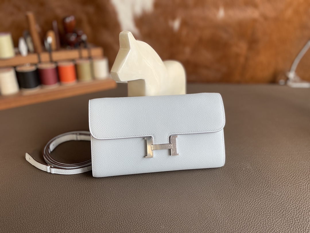 Hermès（爱马仕）constance to go epsom T0 雾蓝色 银扣 20cm