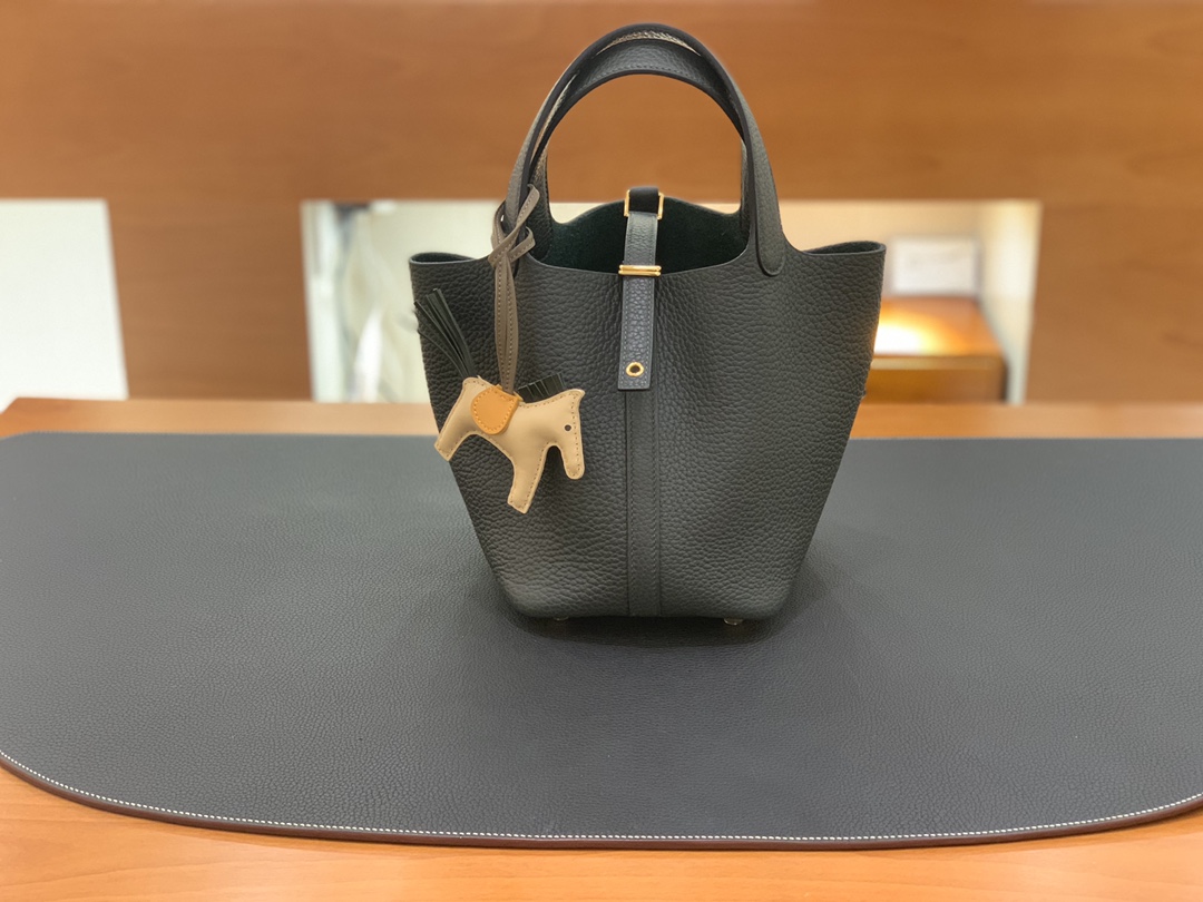 Hermès（爱马仕）Picotin 菜篮子 TC 6O 松柏绿 金扣 18cm