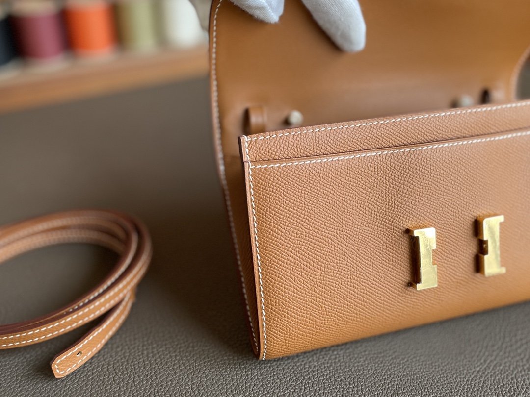 Hermès（爱马仕）constance to go epsom 金棕色 银扣 20cm