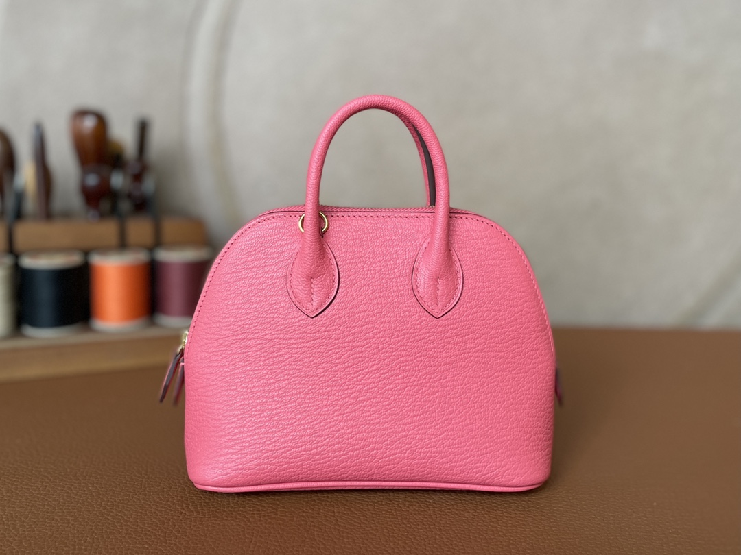 Hermès（爱马仕）Mini Bolide Chevre 山羊皮 8w 新唇膏粉 金扣 19cm