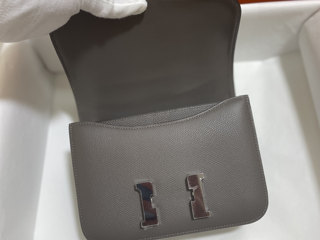 Hermès（爱马仕）Constance 康康 epsom 锡器灰 银扣 19cm