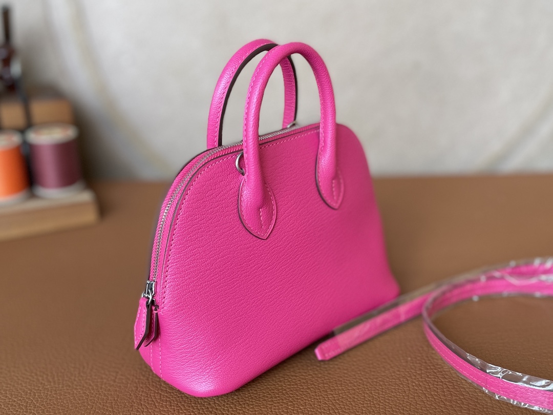 Hermès（爱马仕）Mini Bolide Chevre 山羊皮 桃红色 银扣 19cm