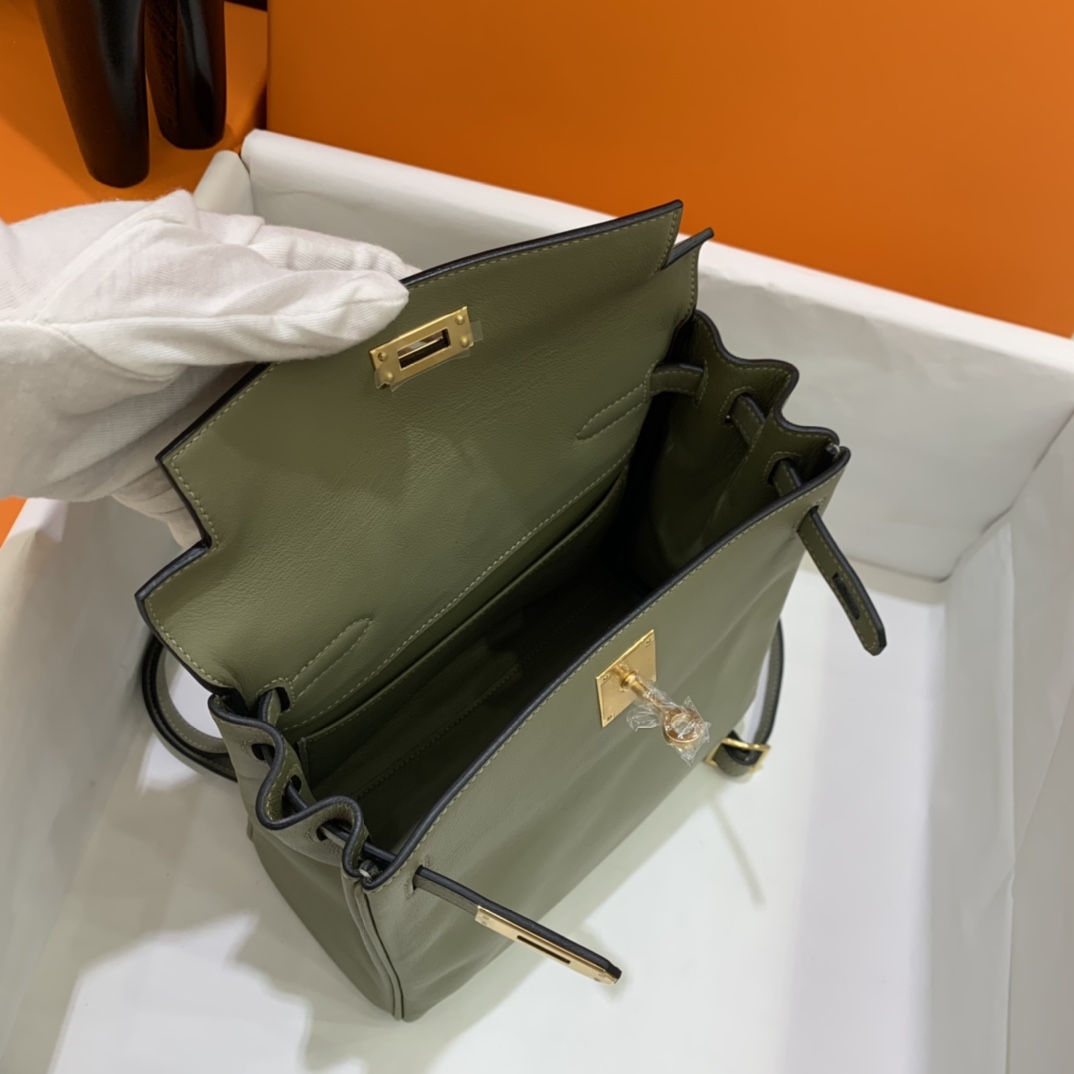 Hermès（爱马仕）Kelly ado Swift Q1 鼠尾草绿 金扣 20cm