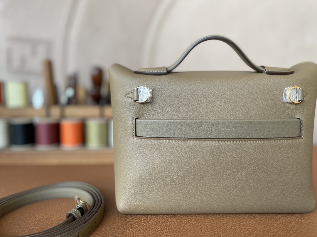 Hermès（爱马仕）Mini Kelly 2424 evercolor 威马犬米色 拼 大象灰 金扣 21cm